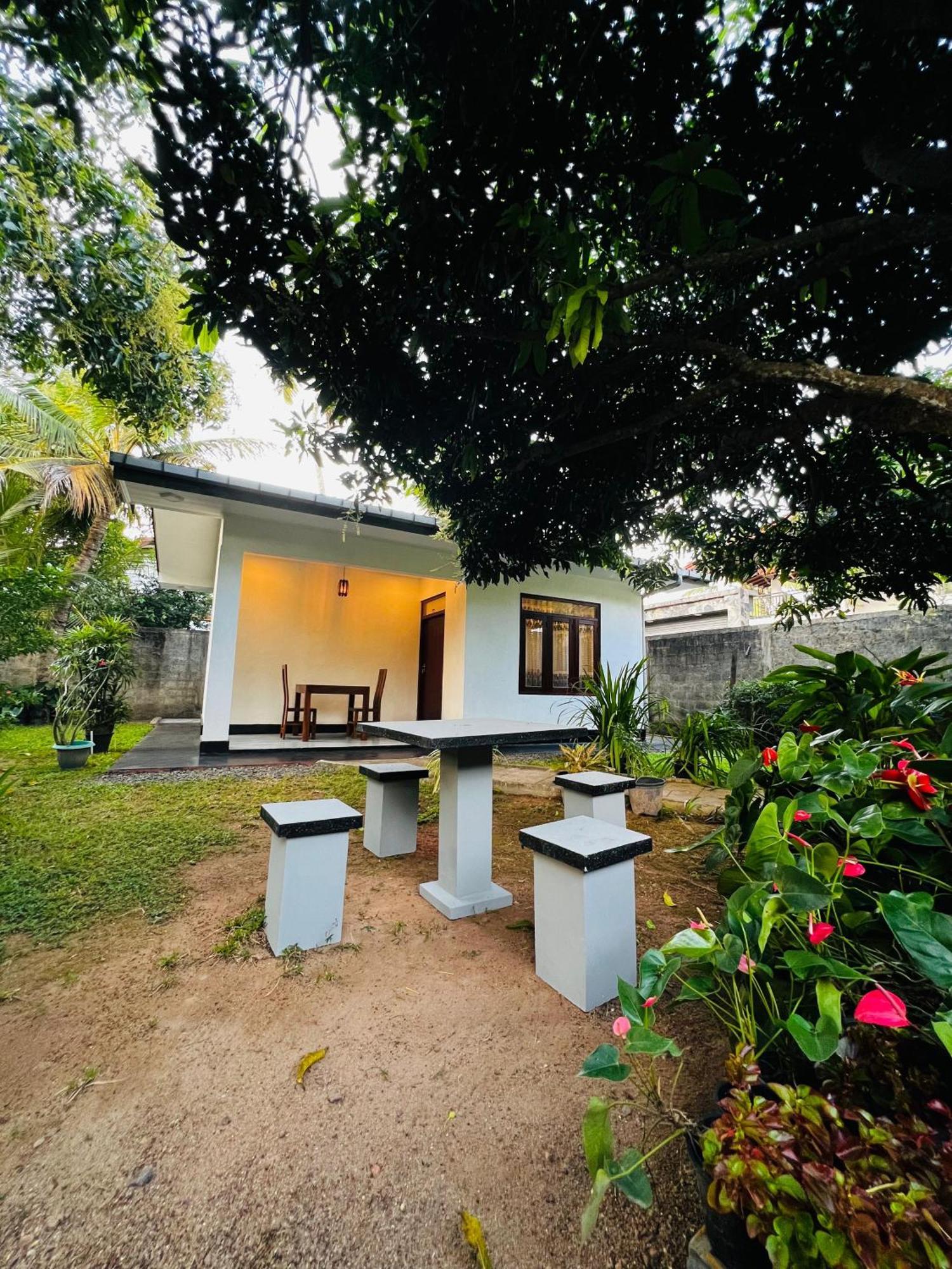 The Mango Retreat Villa Mirissa Dış mekan fotoğraf